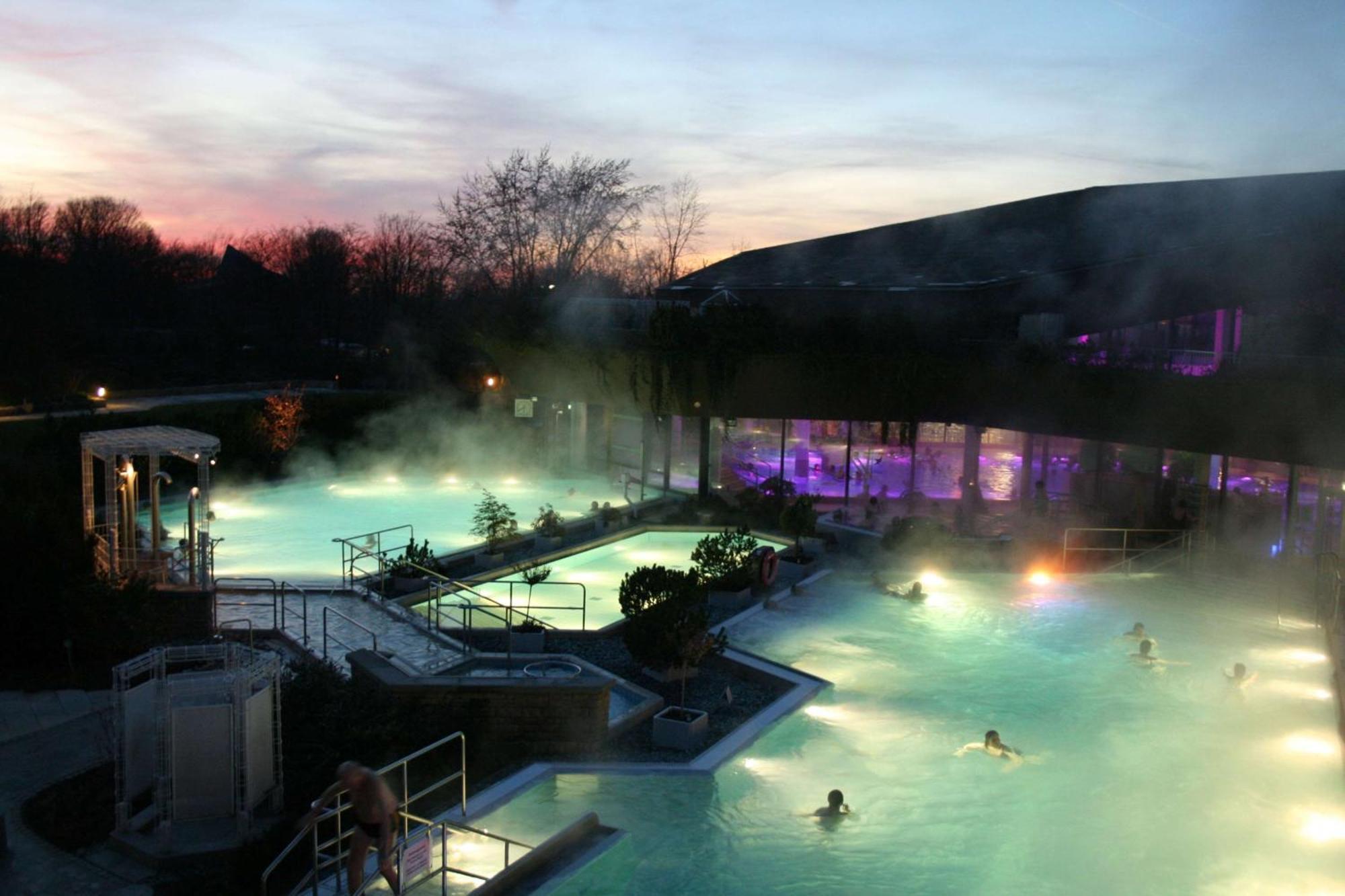 Best Western Plus Hotel Am Schlossberg Нюртінген Екстер'єр фото